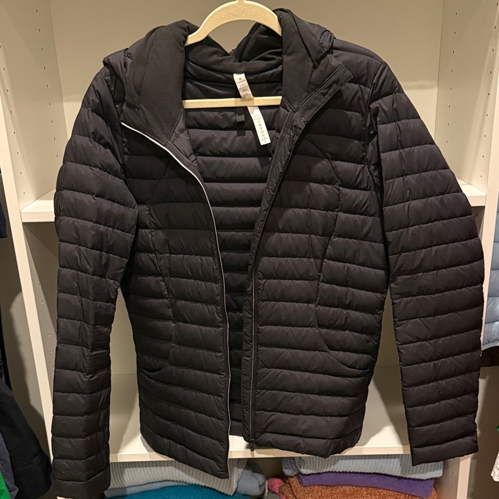 Lululemon Lightweight Black Puffer Jacket